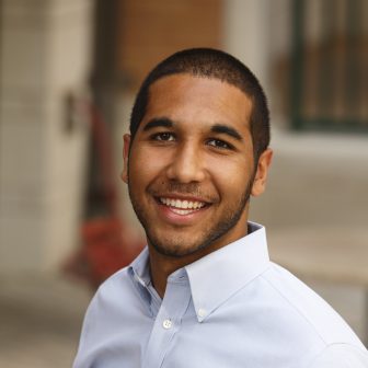 head shot of evan traylor