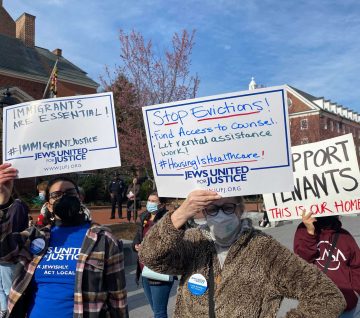 Sign: Immigrants are essential! #ImmigrantJustice - Jews United for Justice